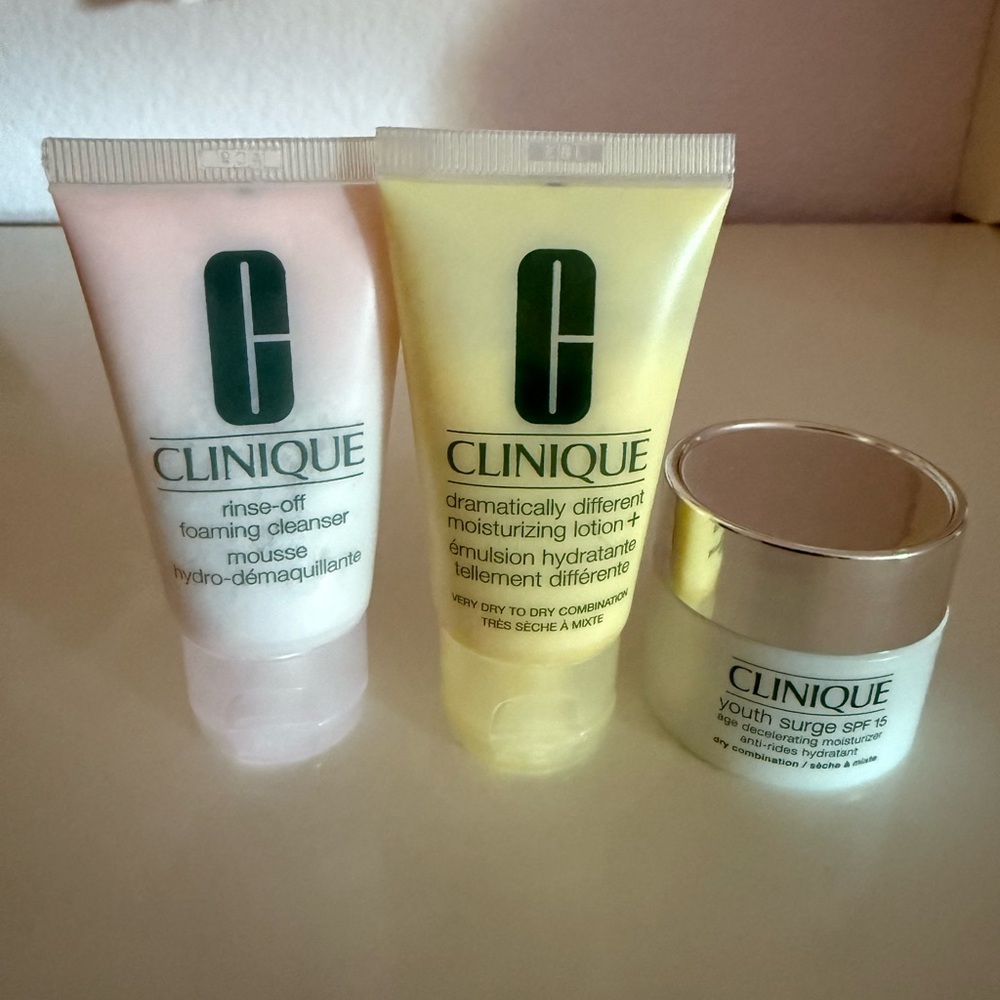 Clinique Skincare Set - cleanser, moisturizer and spf moisturizer. Travel size.